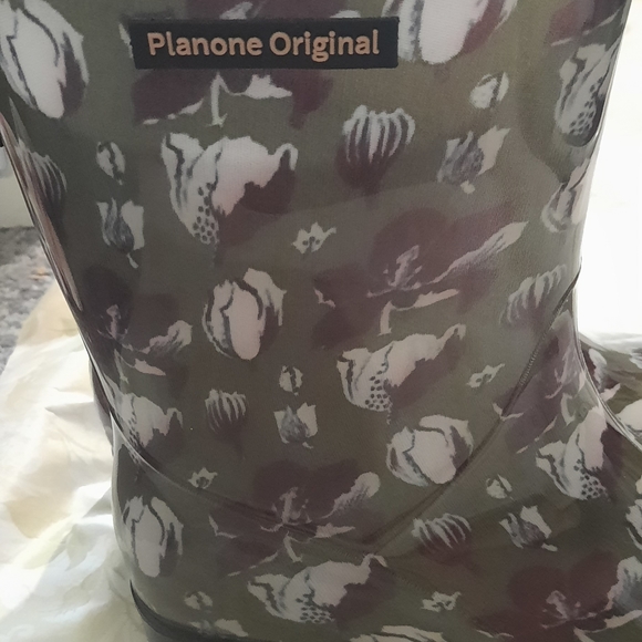 Planone original womens rain boots. Size 7 - Picture 4 of 4